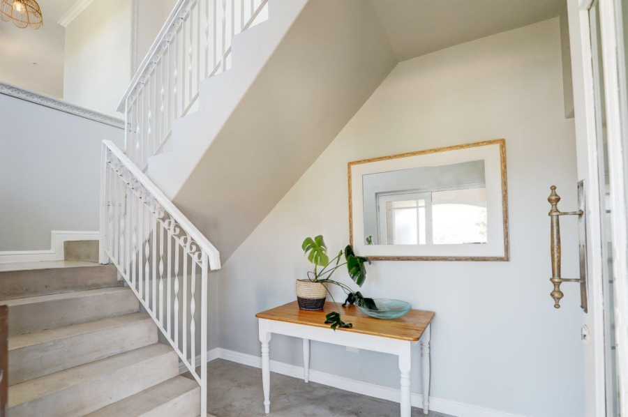 4 Bedroom Property for Sale in Van Riebeeckshof Western Cape